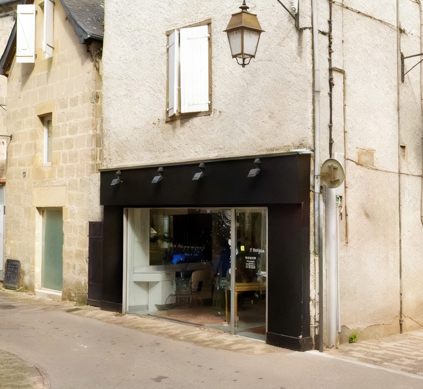Devanture du salon Florence Patrigeon à Brive-la-Gaillarde